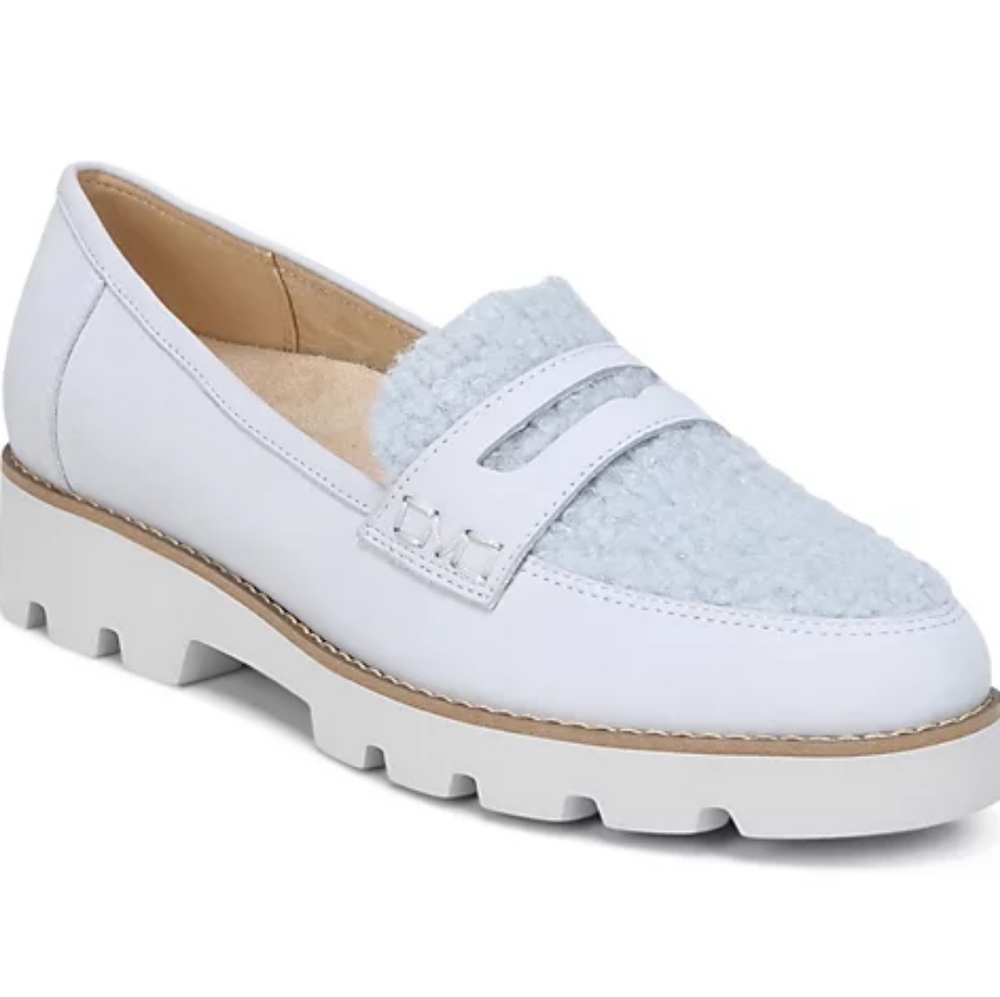 Vionic Cheryl in Artic Ice size 7 NWOT